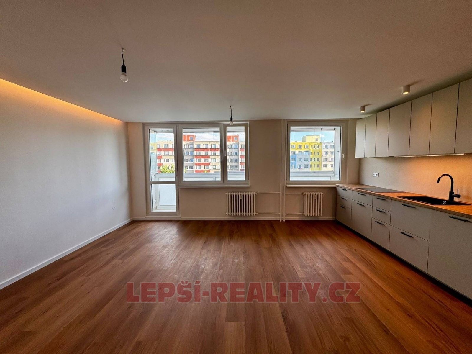 Prodej bytu 3+kk 74 m² - foto 3