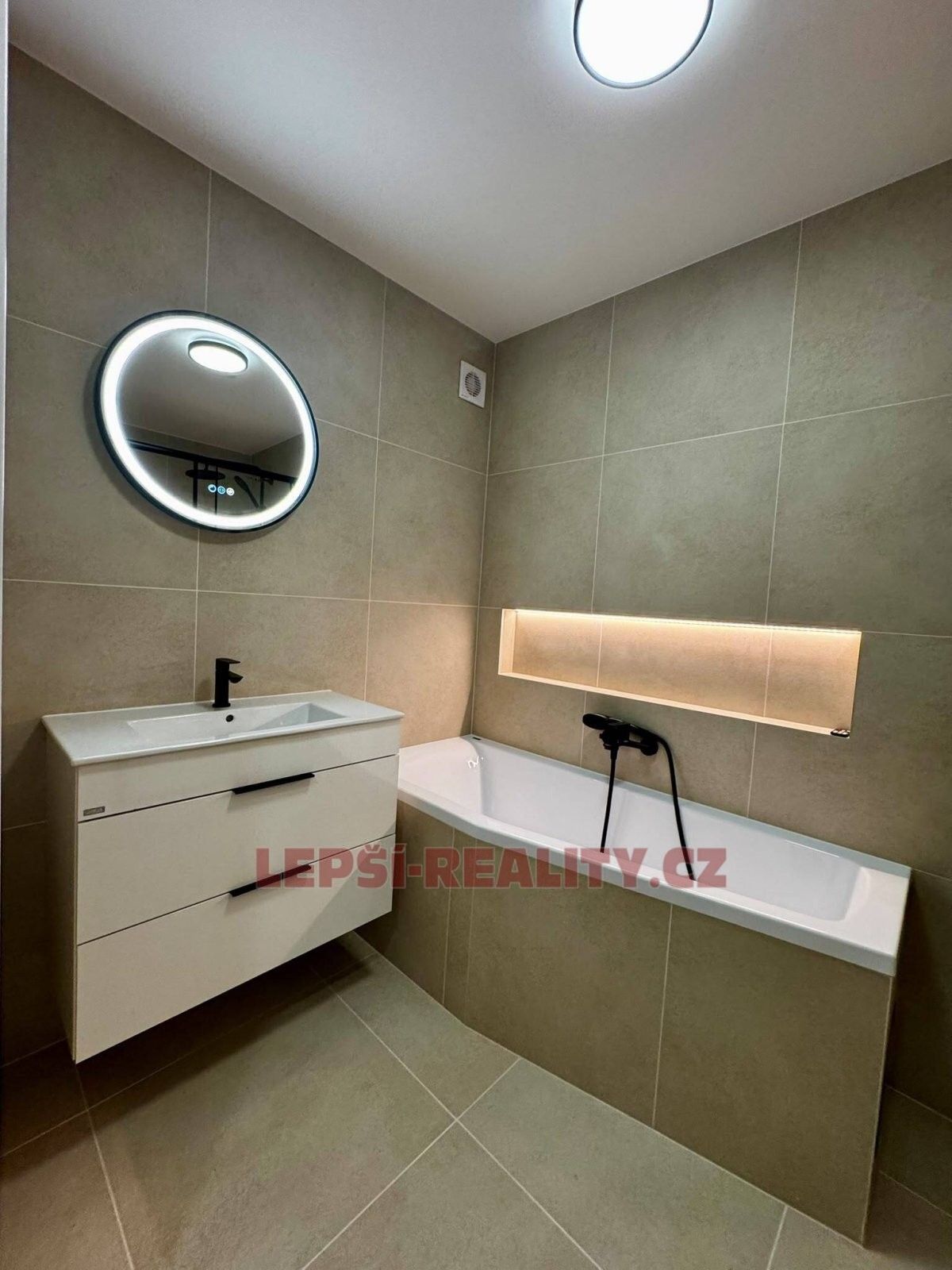 Prodej bytu 3+kk 74 m² - foto 5