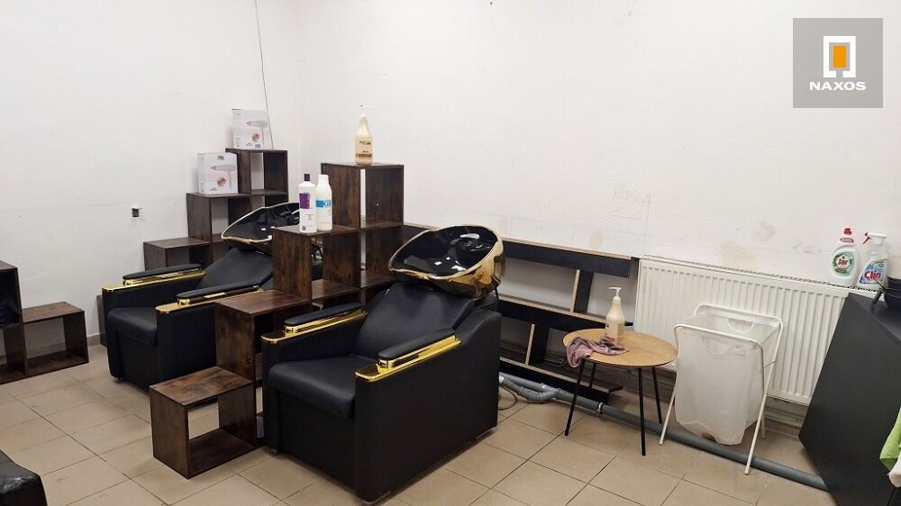Pronájem komerčního prostoru 200 m² - foto 7