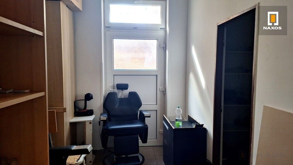 Pronájem komerčního prostoru 200 m² - foto 8