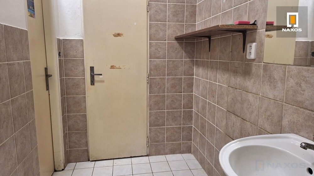 Pronájem komerčního prostoru 200 m² - foto 10