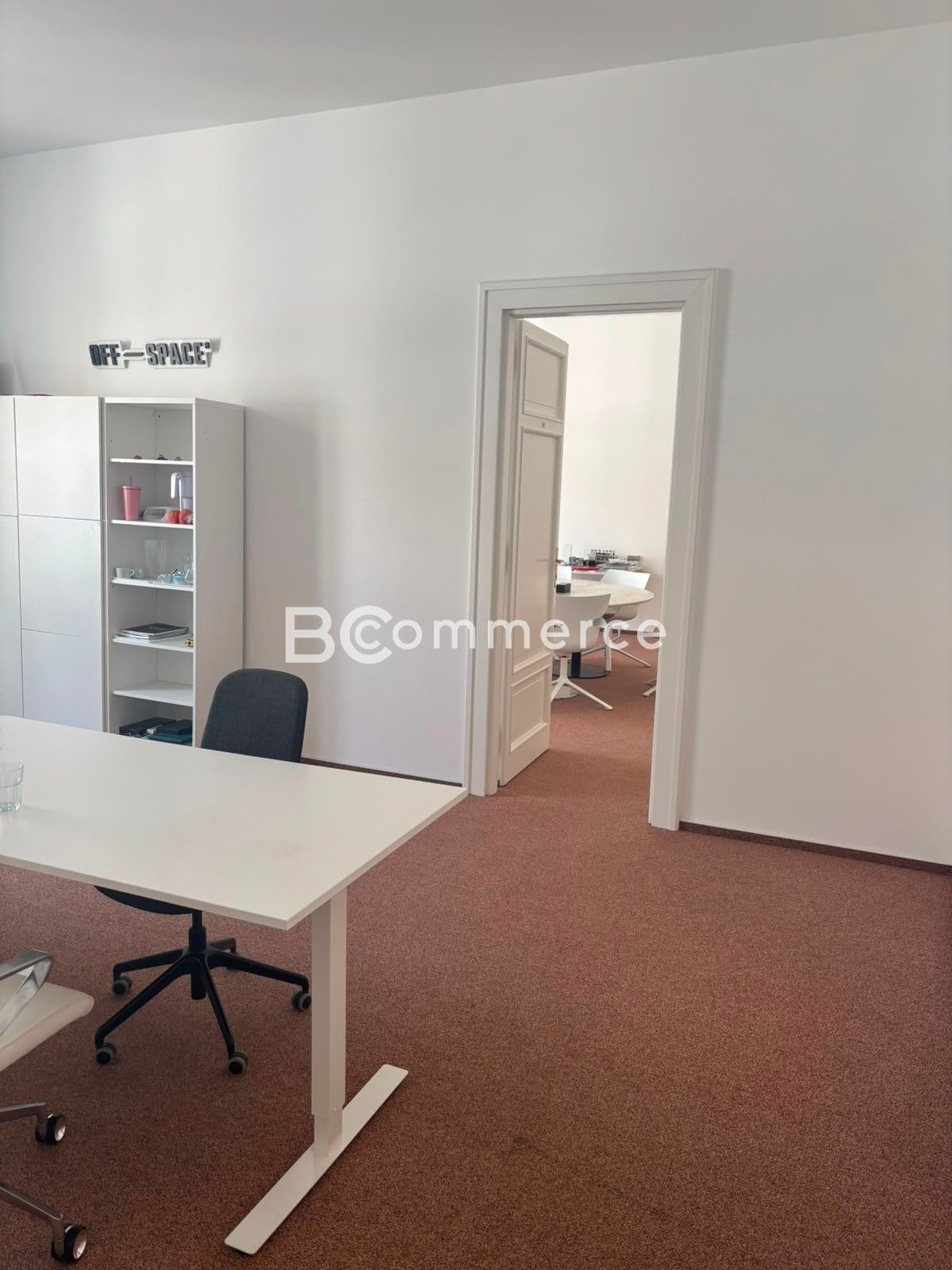 Pronájem komerčního prostoru 67 m² - foto 3