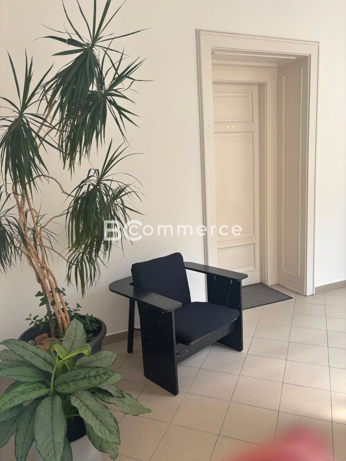 Pronájem komerčního prostoru 67 m² - foto 7