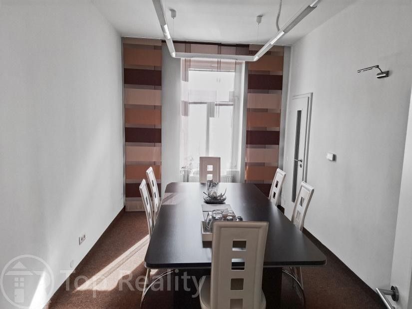 Pronájem komerčního prostoru 107 m² - foto 4