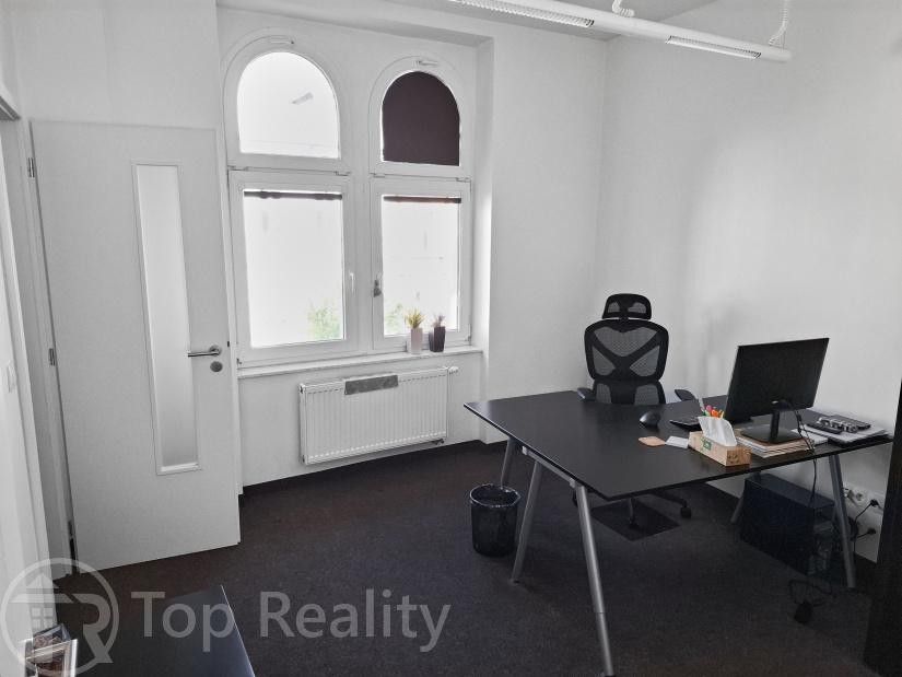 Pronájem komerčního prostoru 107 m² - foto 7