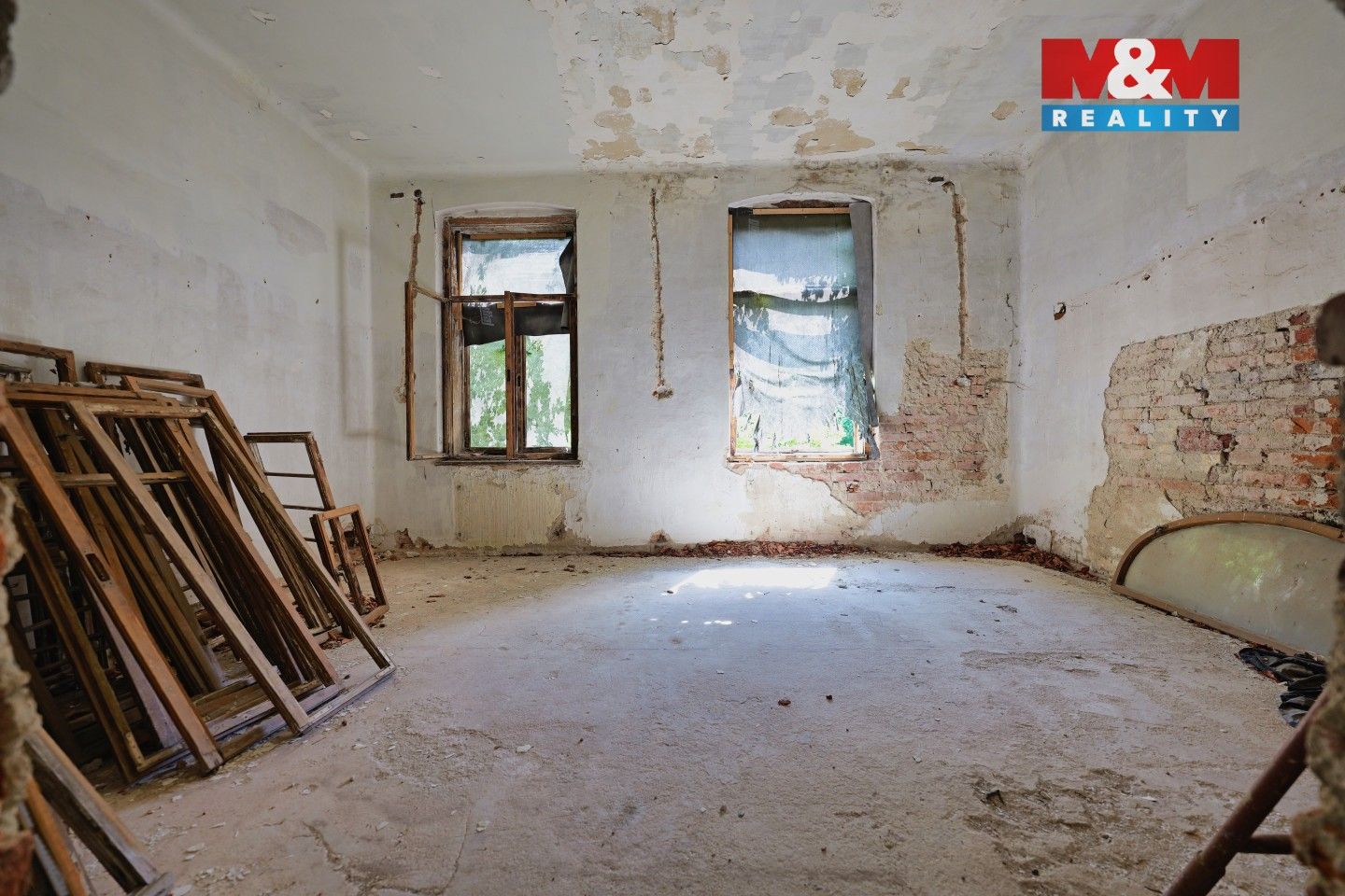 Prodej nemovitosti 1400 m² - foto 27