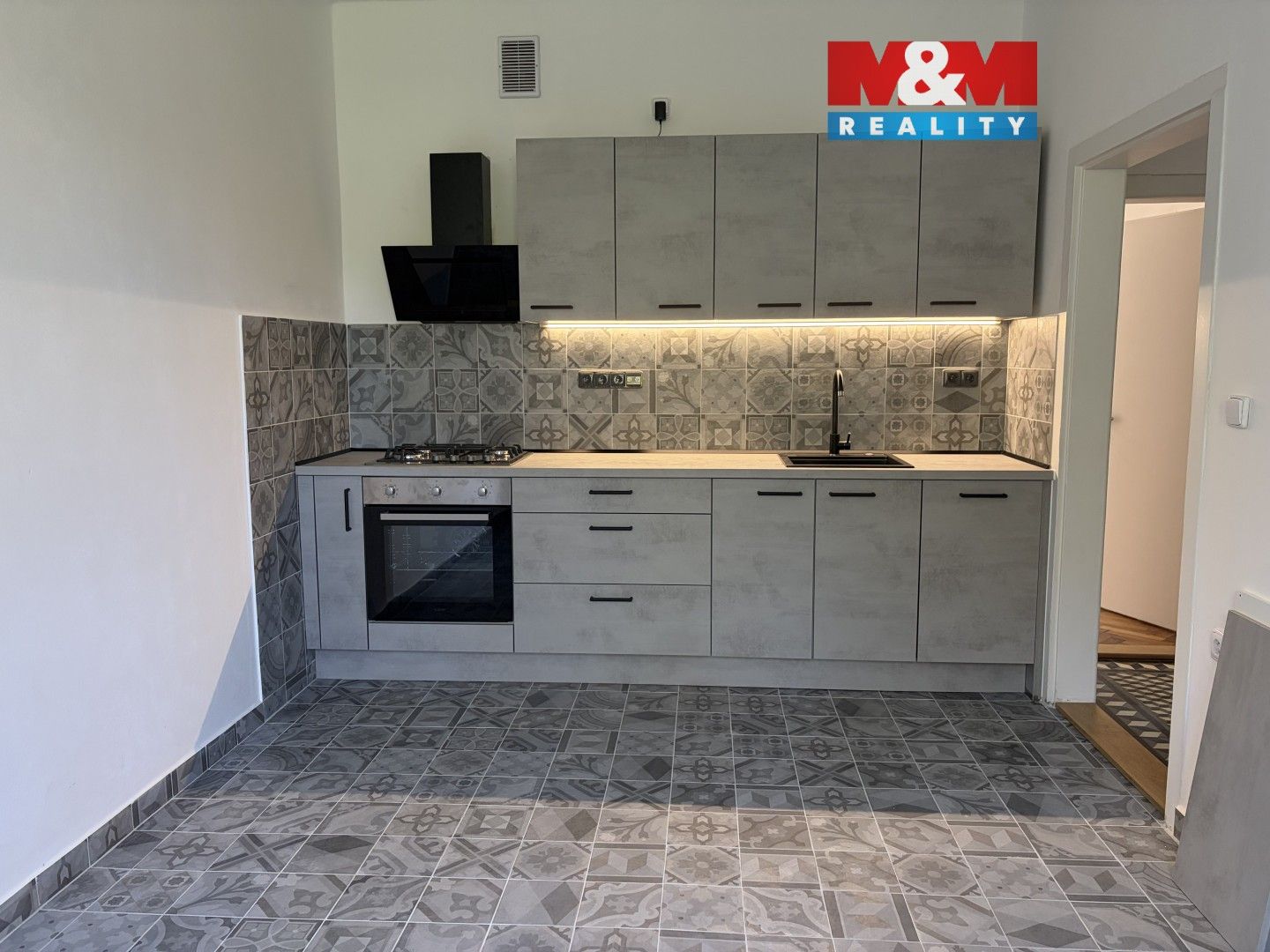 Pronájem bytu 2+1 69 m² - foto 6