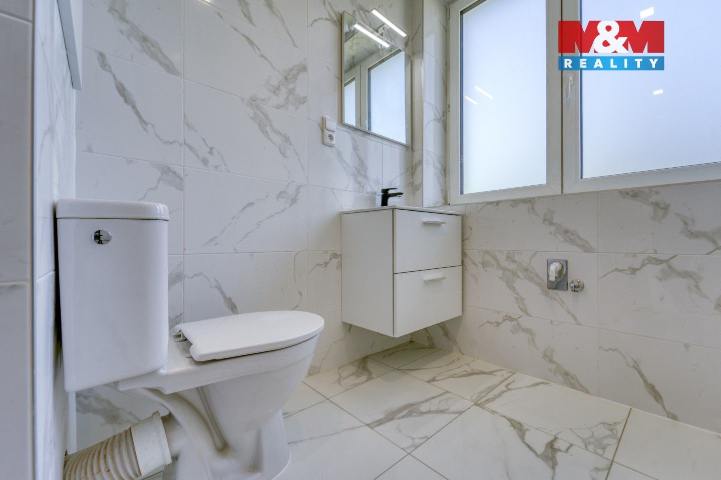 Pronájem bytu 2+1 60 m² - foto 12