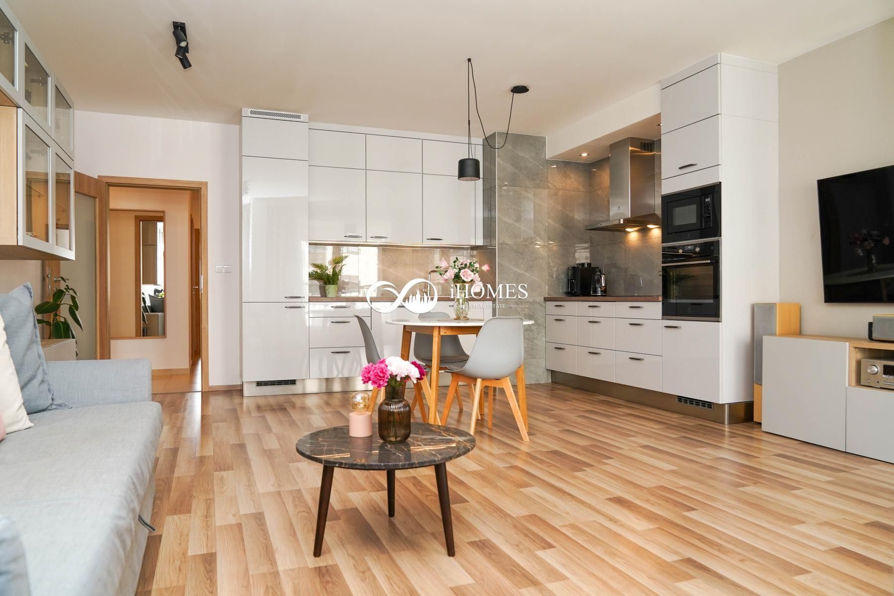 Prodej bytu 3+kk 83 m² - foto 1