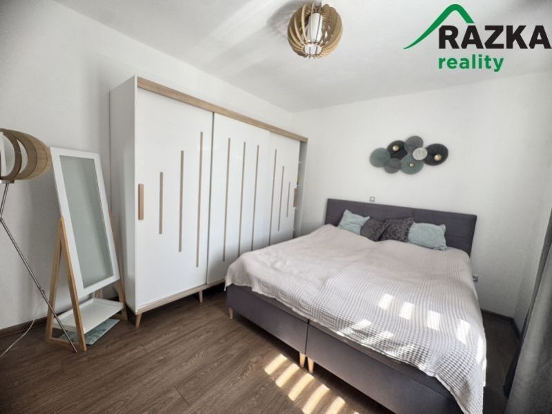 Pronájem bytu 3+1 69 m² - foto 11