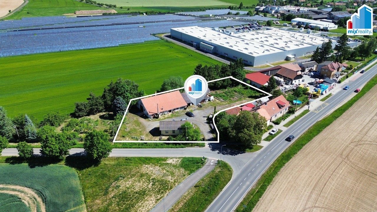 Prodej komerčního prostoru 730 m² - foto 1