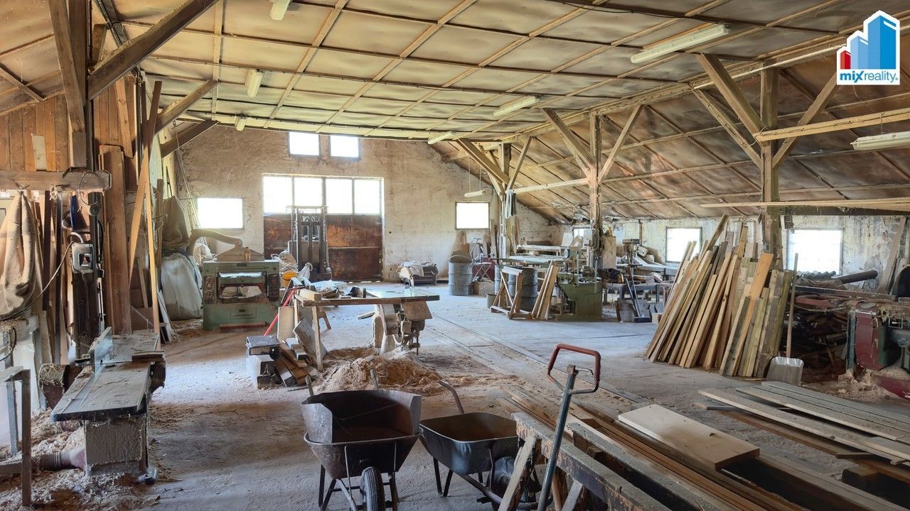 Prodej komerčního prostoru 730 m² - foto 10