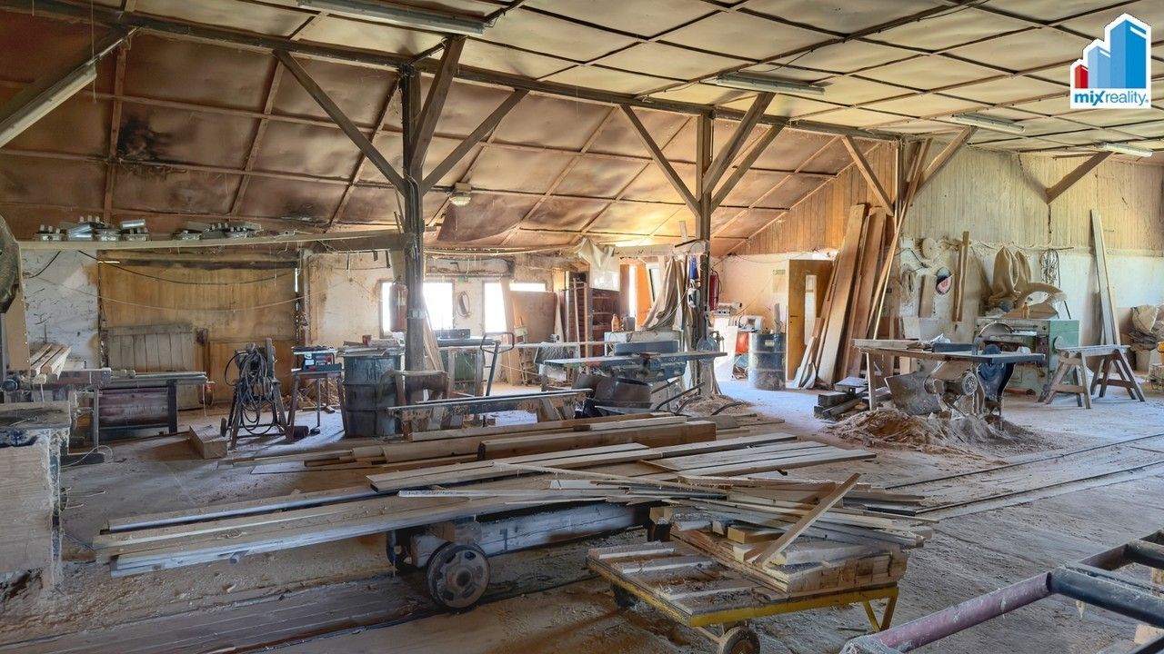 Prodej komerčního prostoru 730 m² - foto 11