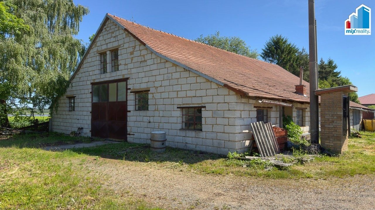 Prodej komerčního prostoru 730 m² - foto 28