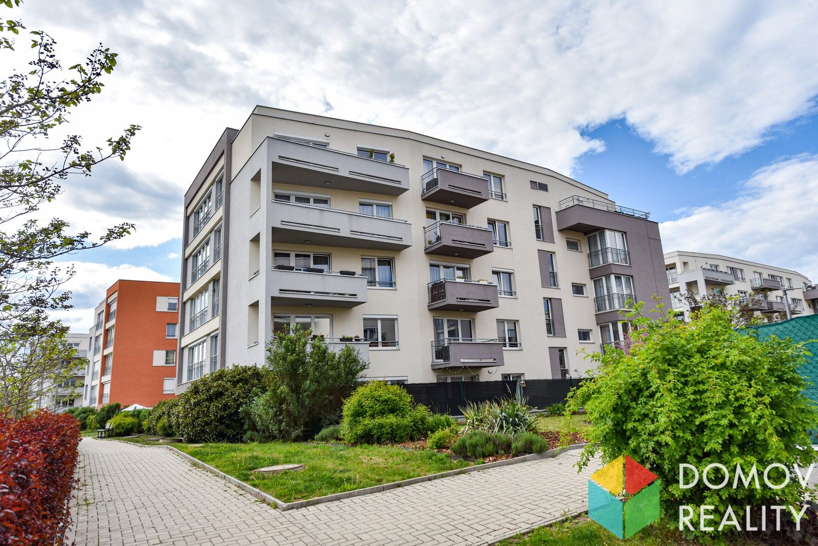 Prodej bytu 4+kk 118 m² - foto 2