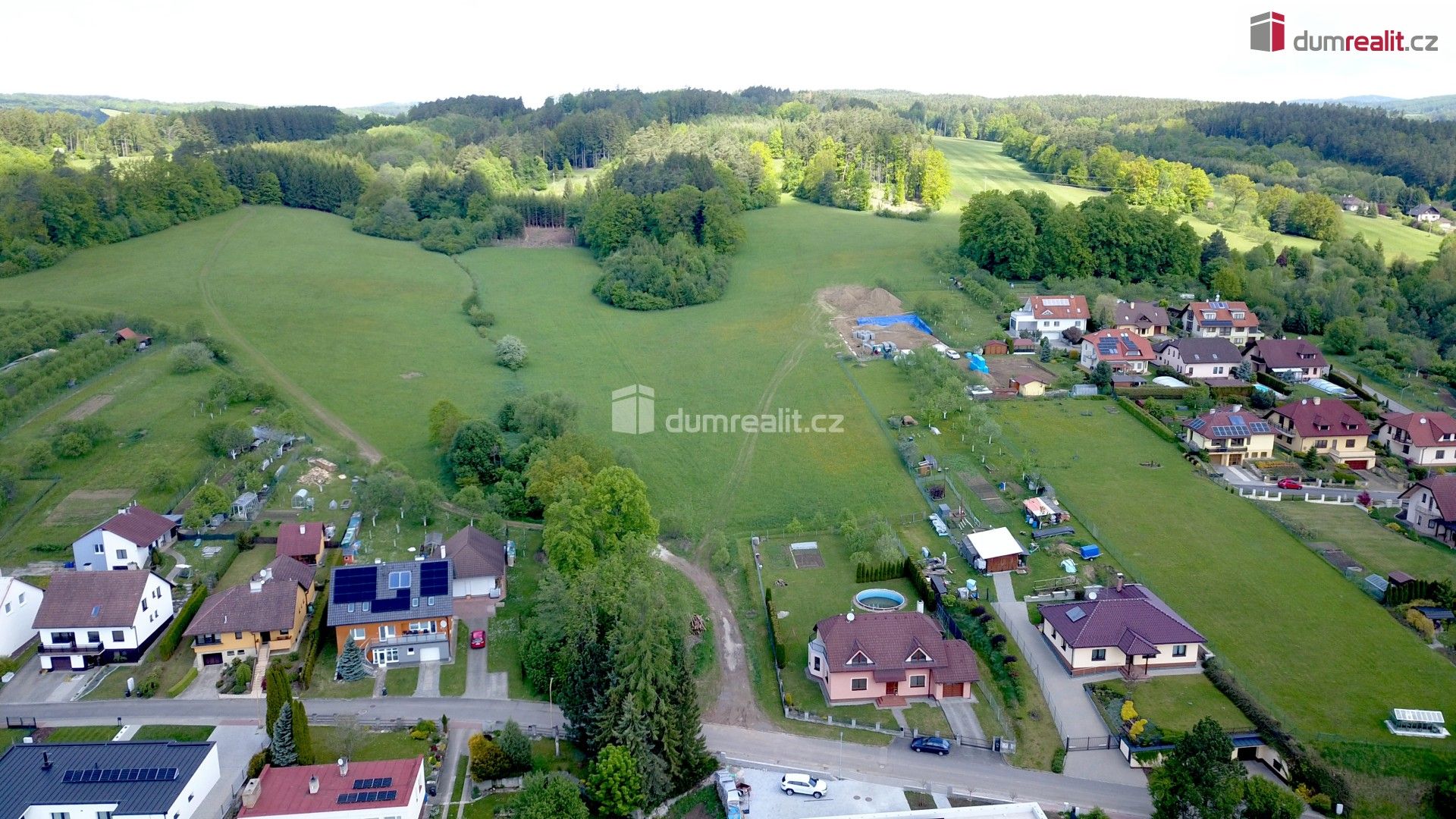 Prodej pozemku 6468 m² - foto 1