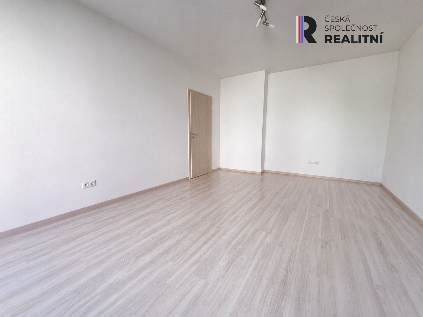 Pronájem bytu 2+kk 50 m² - foto 4