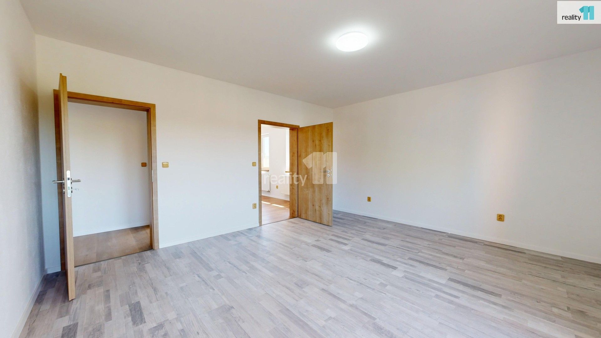 Pronájem bytu 3+kk 80 m² - foto 10