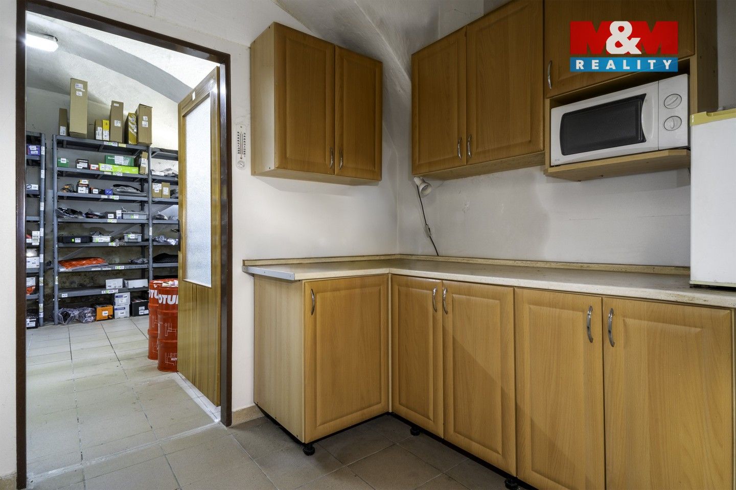 Prodej komerčního prostoru 383 m² - foto 11