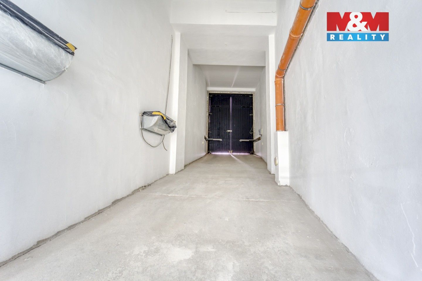 Prodej komerčního prostoru 952 m² - foto 11