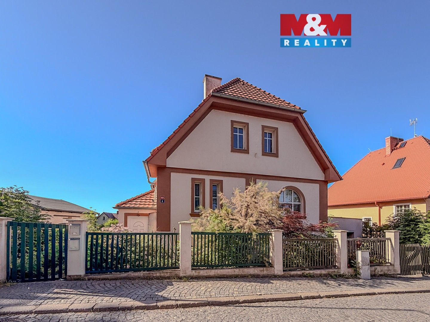 Prodej domu 200 m² - foto 1