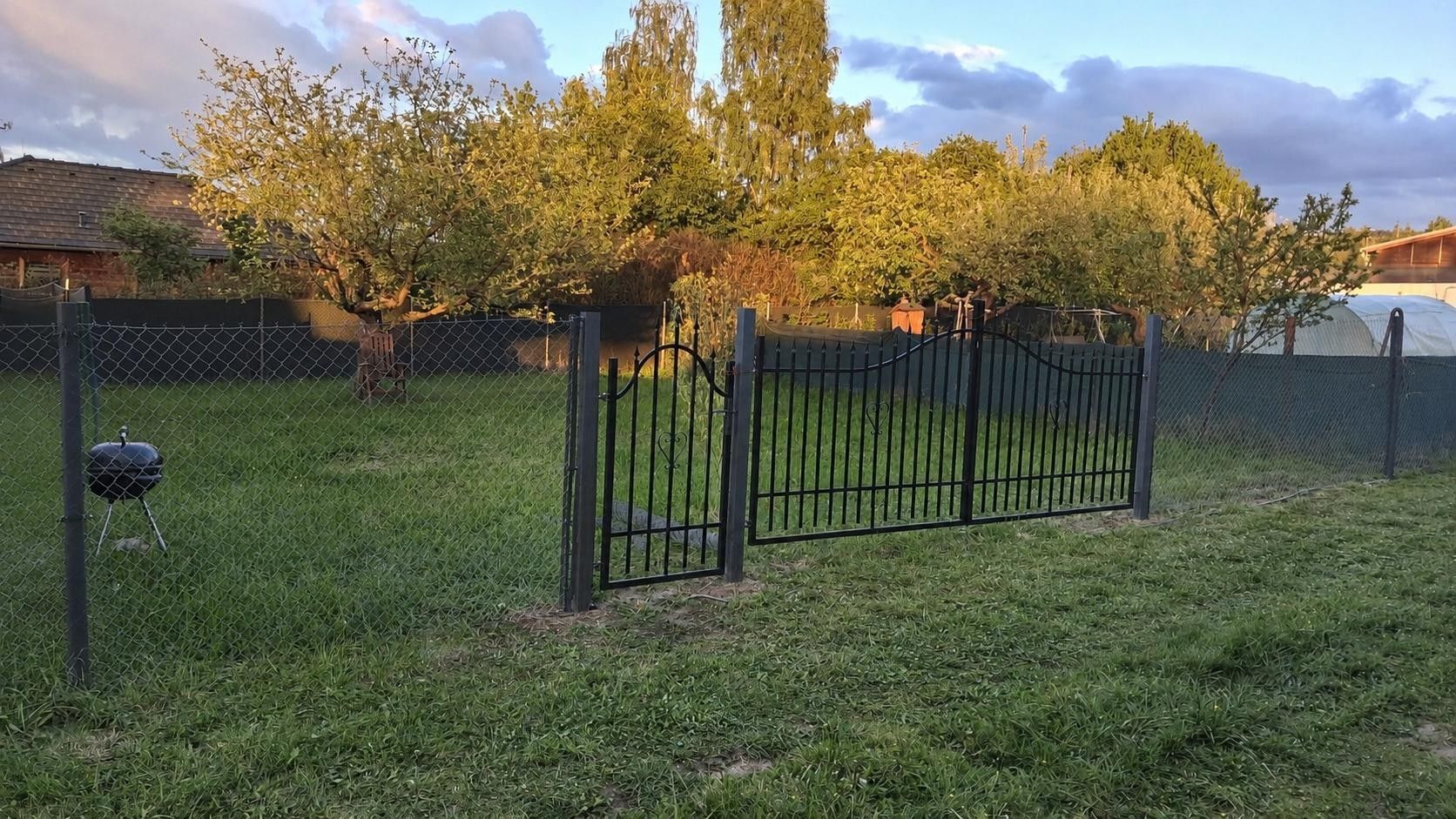Pronájem pozemku 208 m² - foto 1