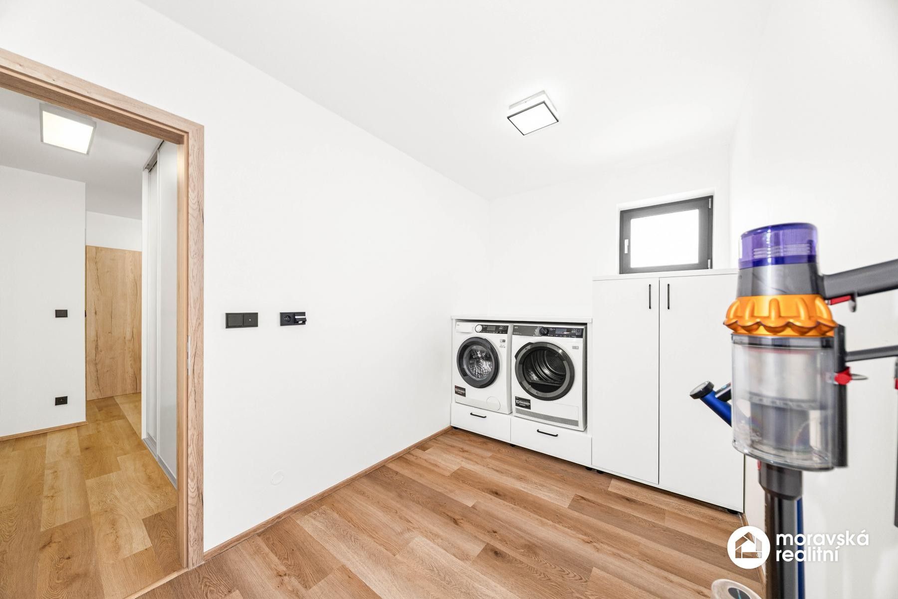 Prodej domu 199 m² - foto 14