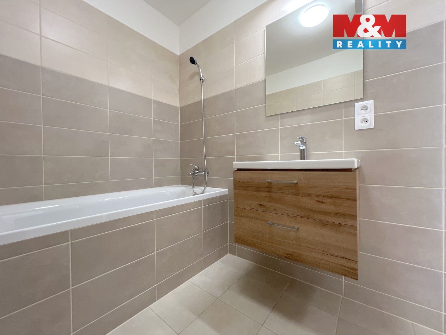 Pronájem bytu 2+kk 50 m² - foto 5