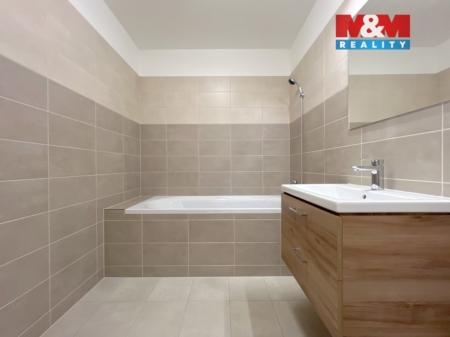 Pronájem bytu 2+kk 50 m² - foto 12