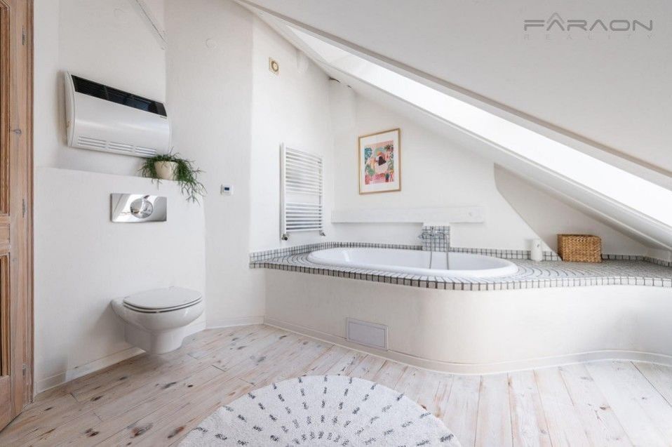 Pronájem bytu 4+kk 160 m² - foto 14