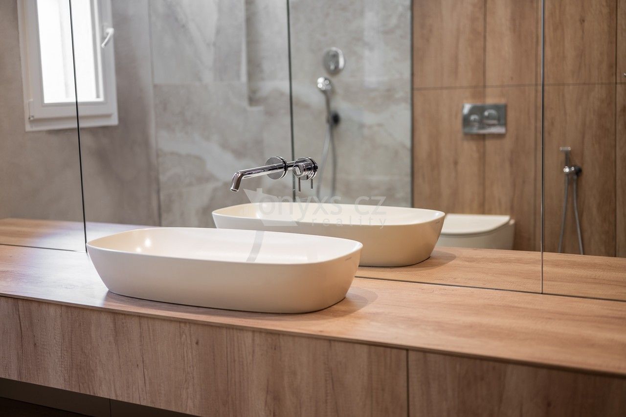 Pronájem bytu 3+kk 135 m² - foto 11