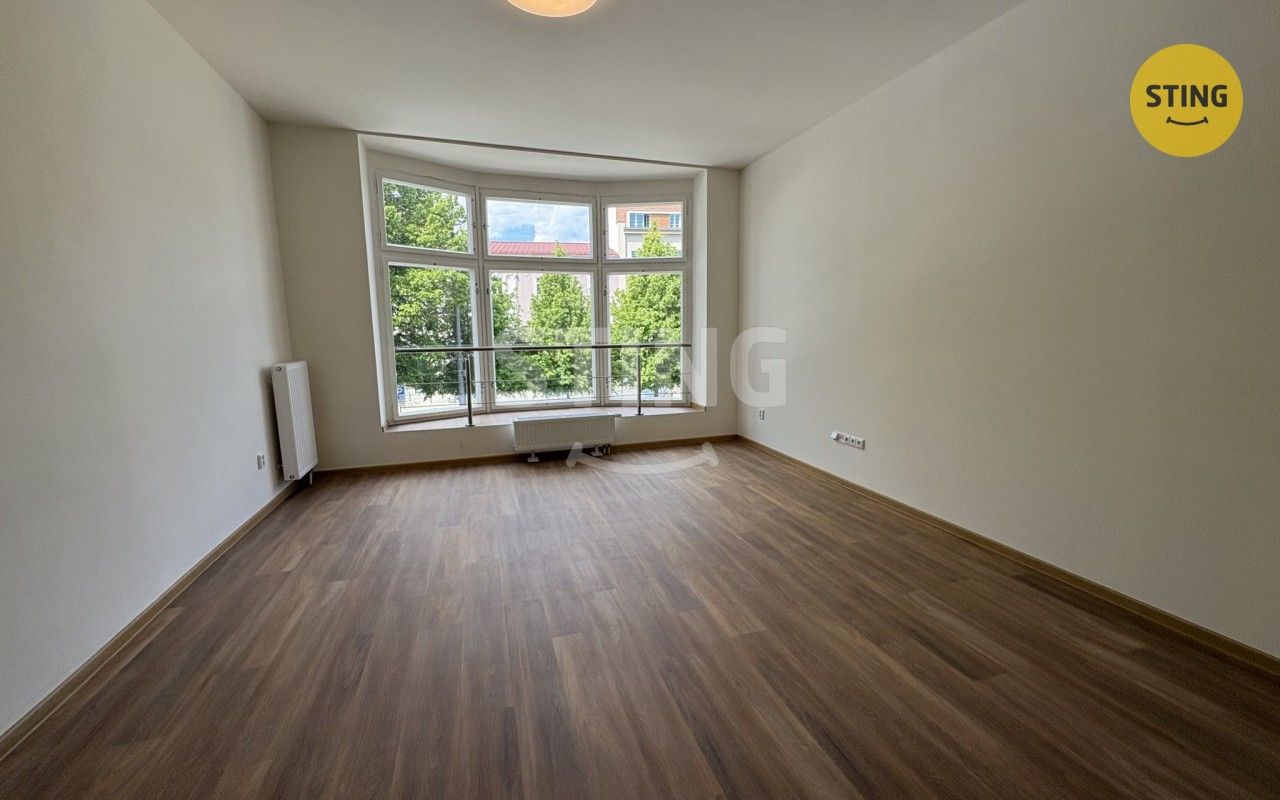 Pronájem bytu 1+kk 43 m² - foto 3