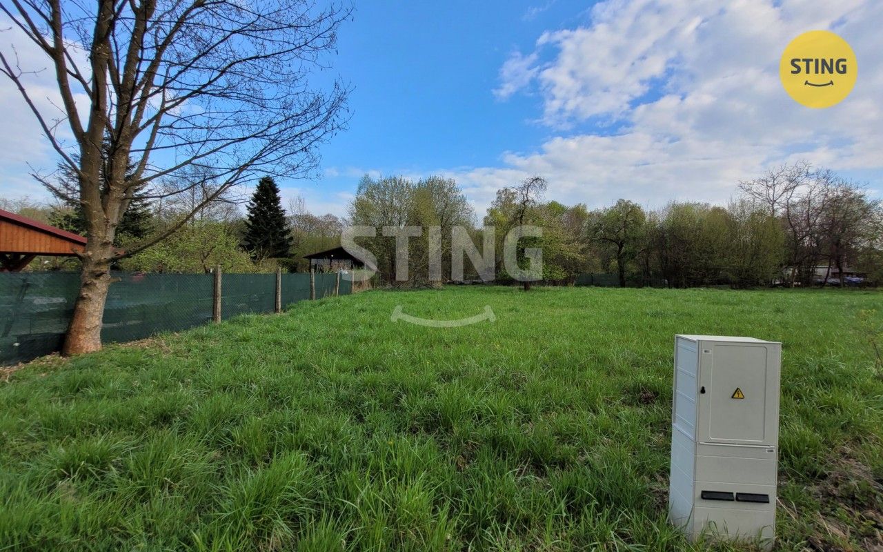Prodej pozemku 853 m² - foto 1