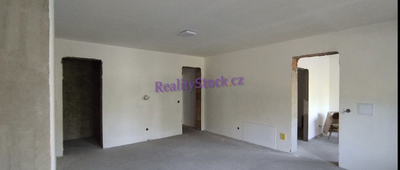 Pronájem komerčního prostoru 150 m² - foto 8