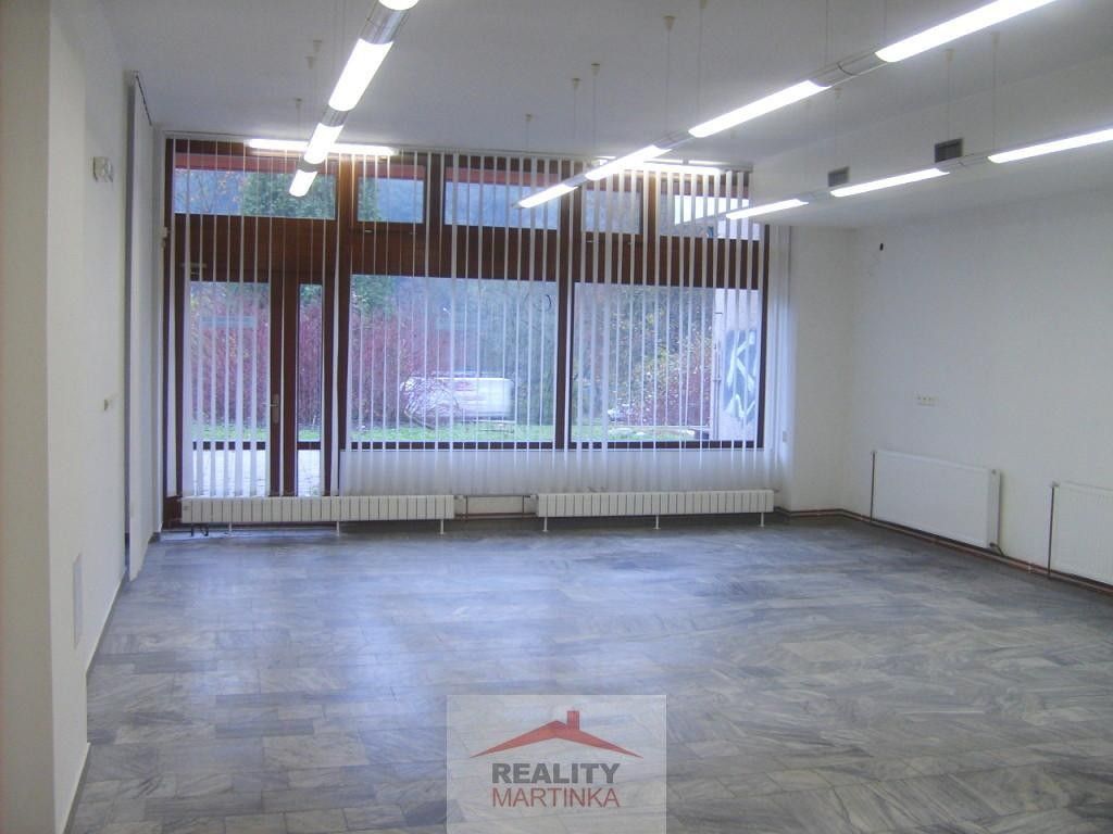 Pronájem komerčního prostoru 130 m² - foto 1
