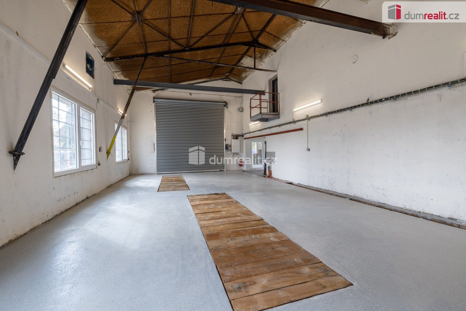 Pronájem komerčního prostoru 753 m² - foto 3