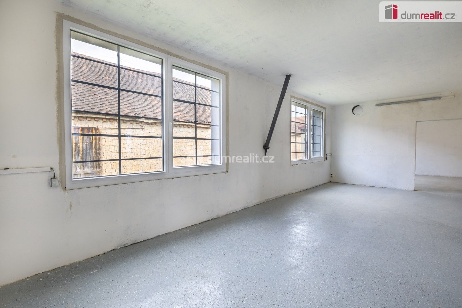 Pronájem komerčního prostoru 753 m² - foto 12