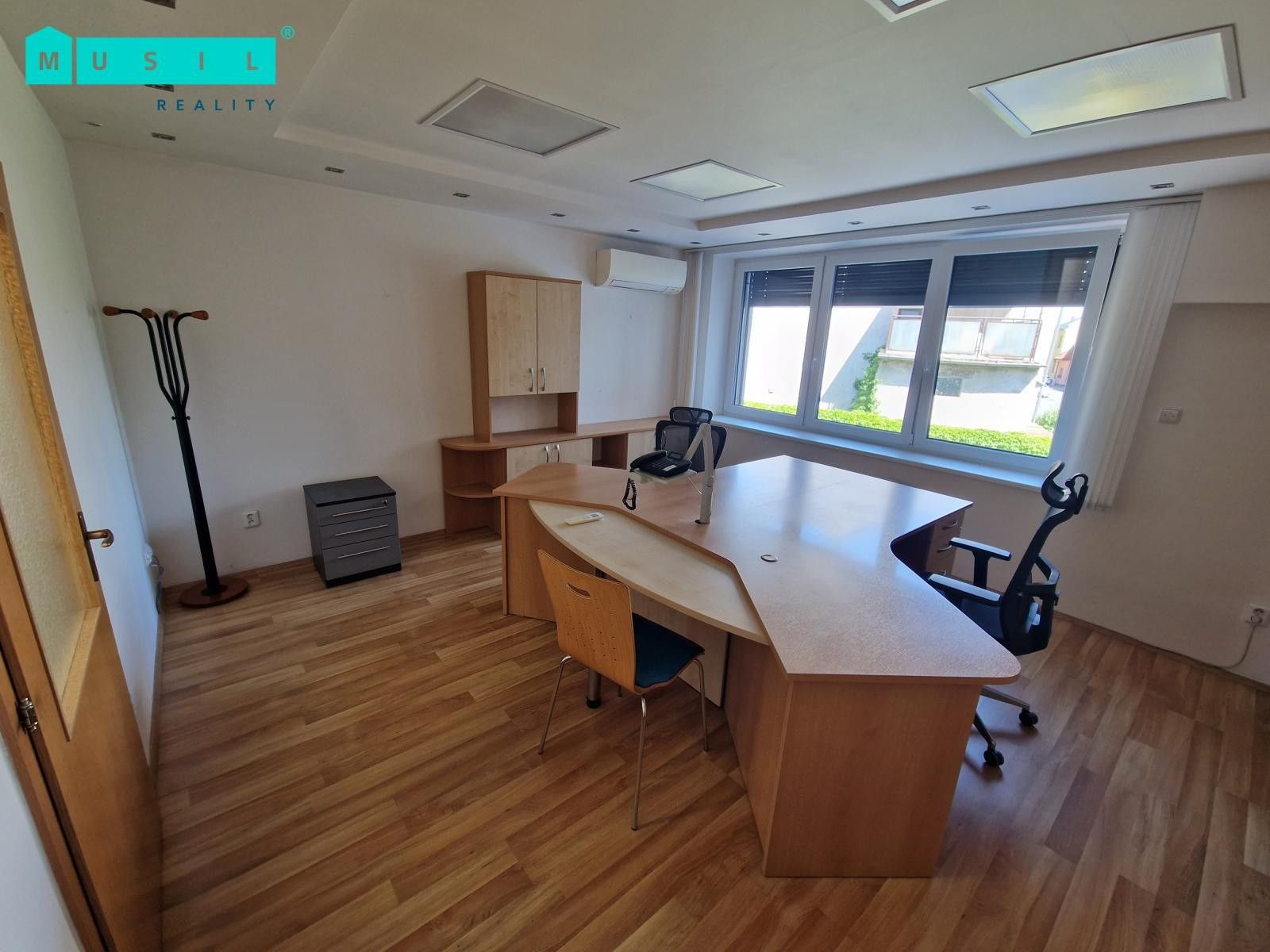 Pronájem komerčního prostoru 22 m² - foto 1