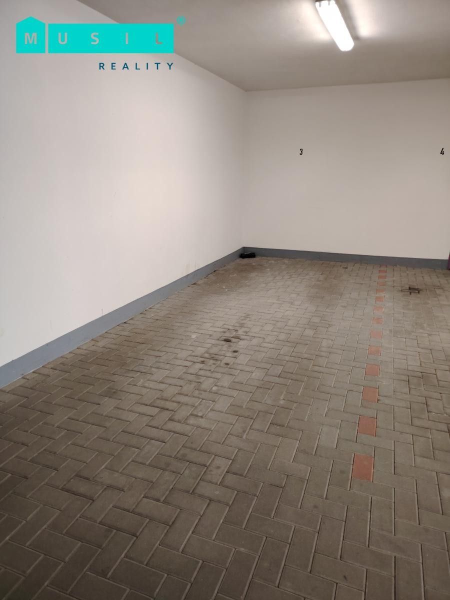 Prodej nemovitosti 12 m² - foto 1