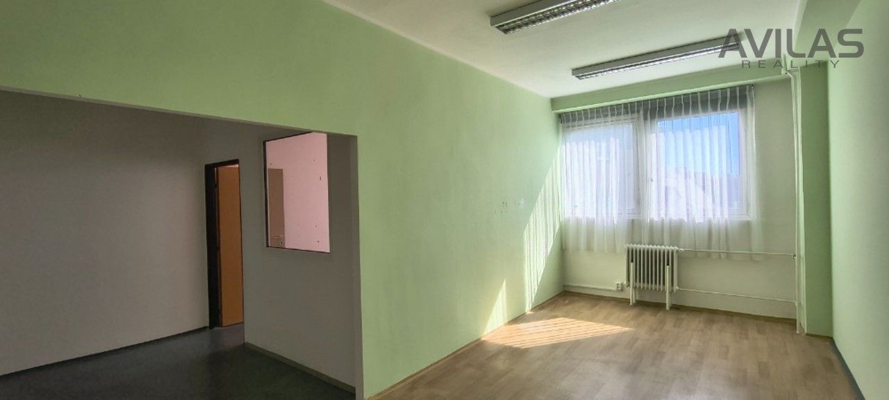 Pronájem komerčního prostoru 37 m² - foto 1