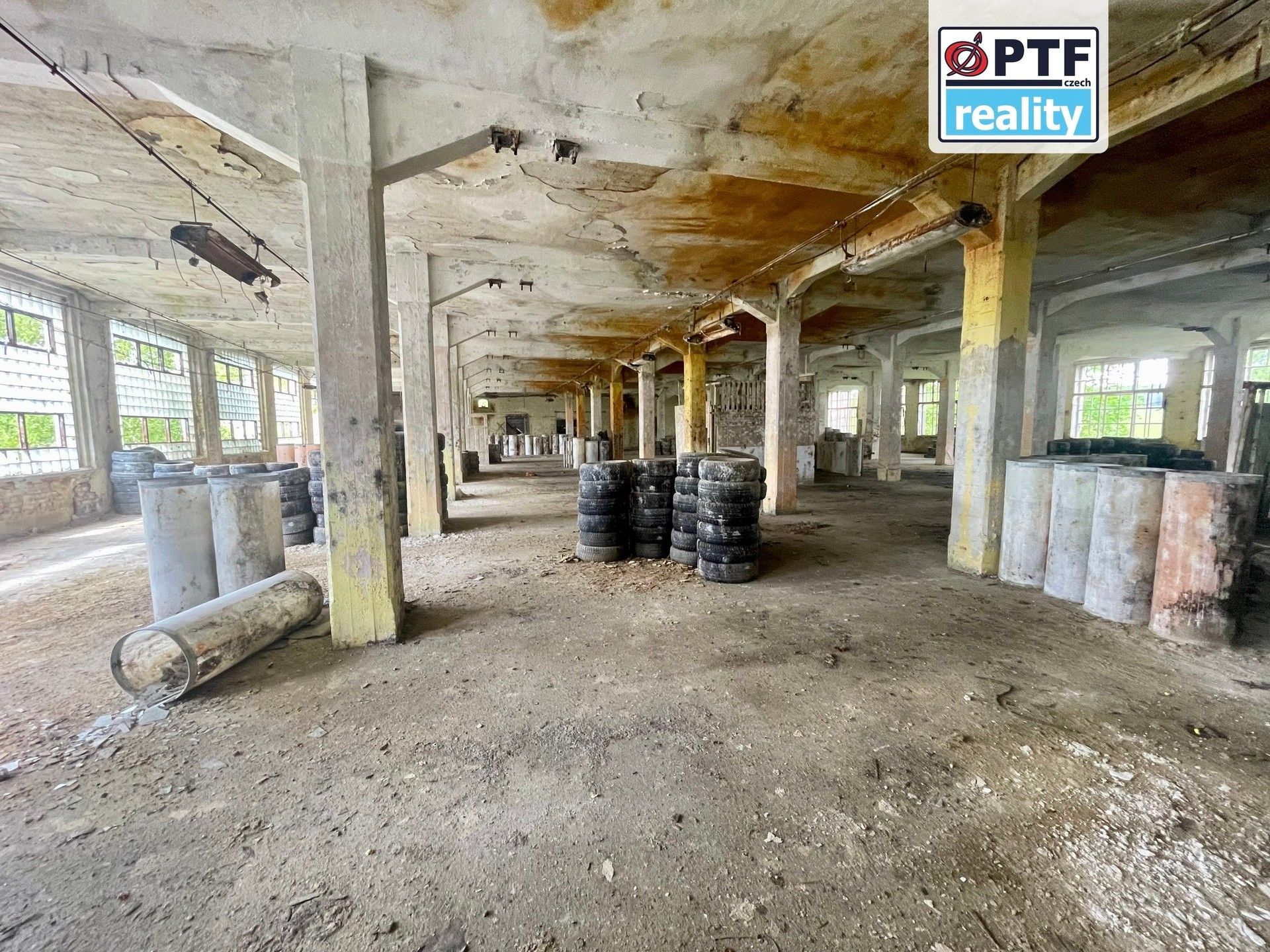 Prodej komerčního prostoru 8000 m² - foto 19