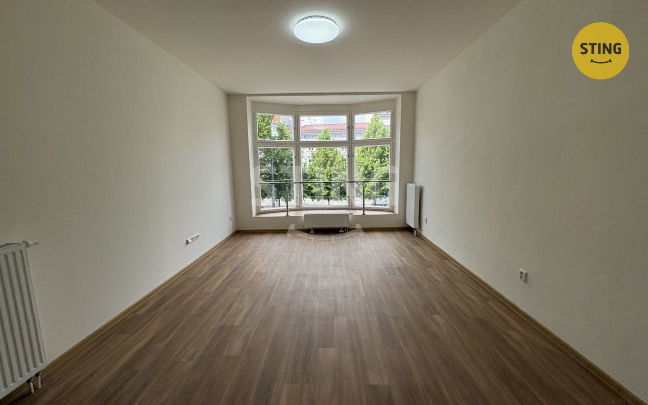 Pronájem bytu 1+kk 47 m² - foto 1