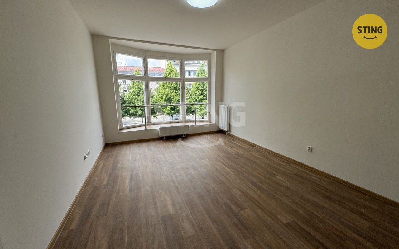 Pronájem bytu 1+kk 47 m² - foto 3