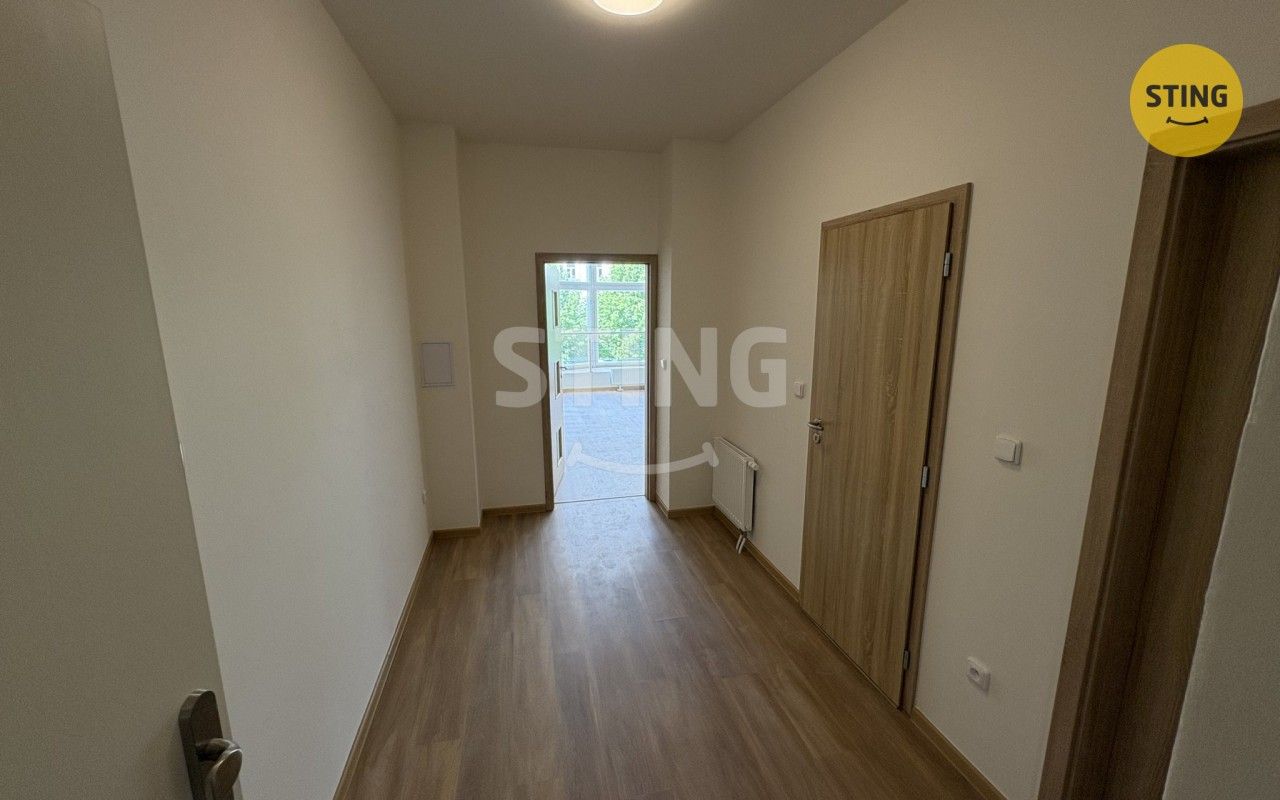 Pronájem bytu 1+kk 47 m² - foto 9