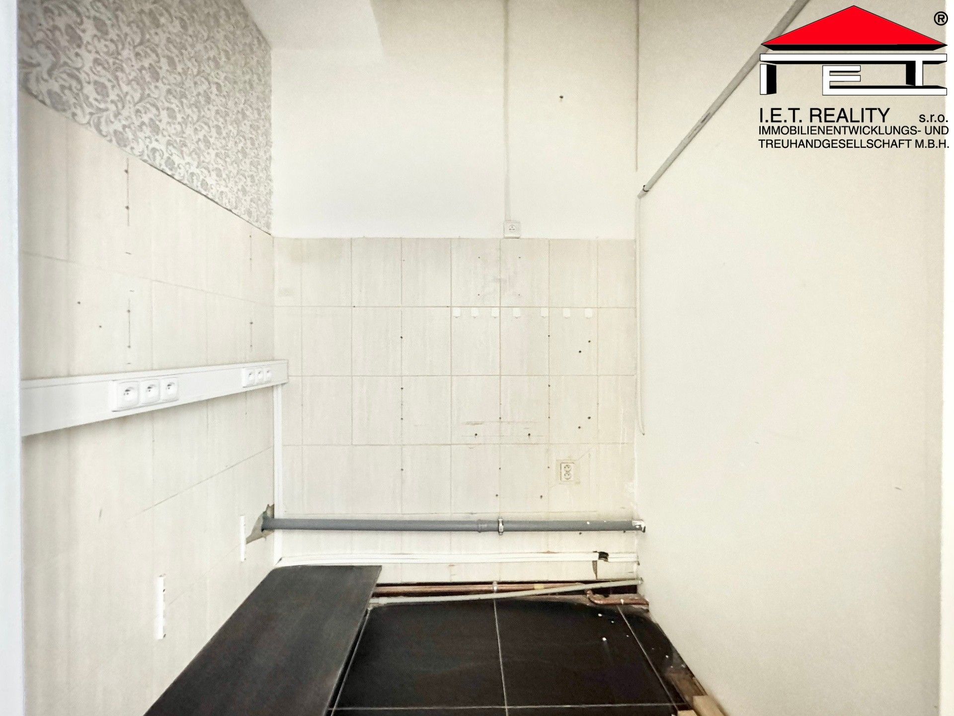 Pronájem komerčního prostoru 16 m² - foto 5