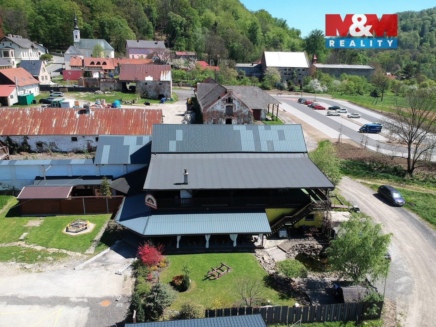 Prodej komerčního prostoru 530 m² - foto 2