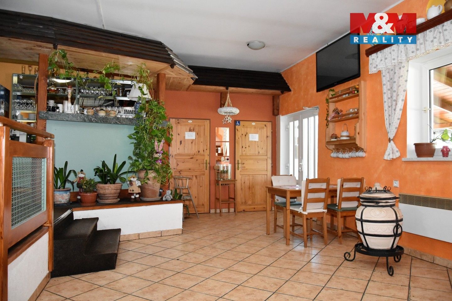 Prodej komerčního prostoru 530 m² - foto 8
