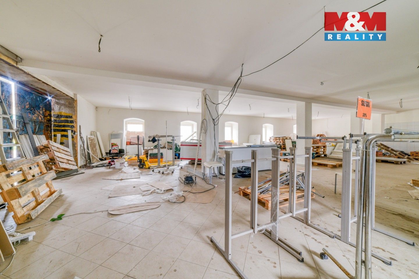 Prodej komerčního prostoru 845 m² - foto 43