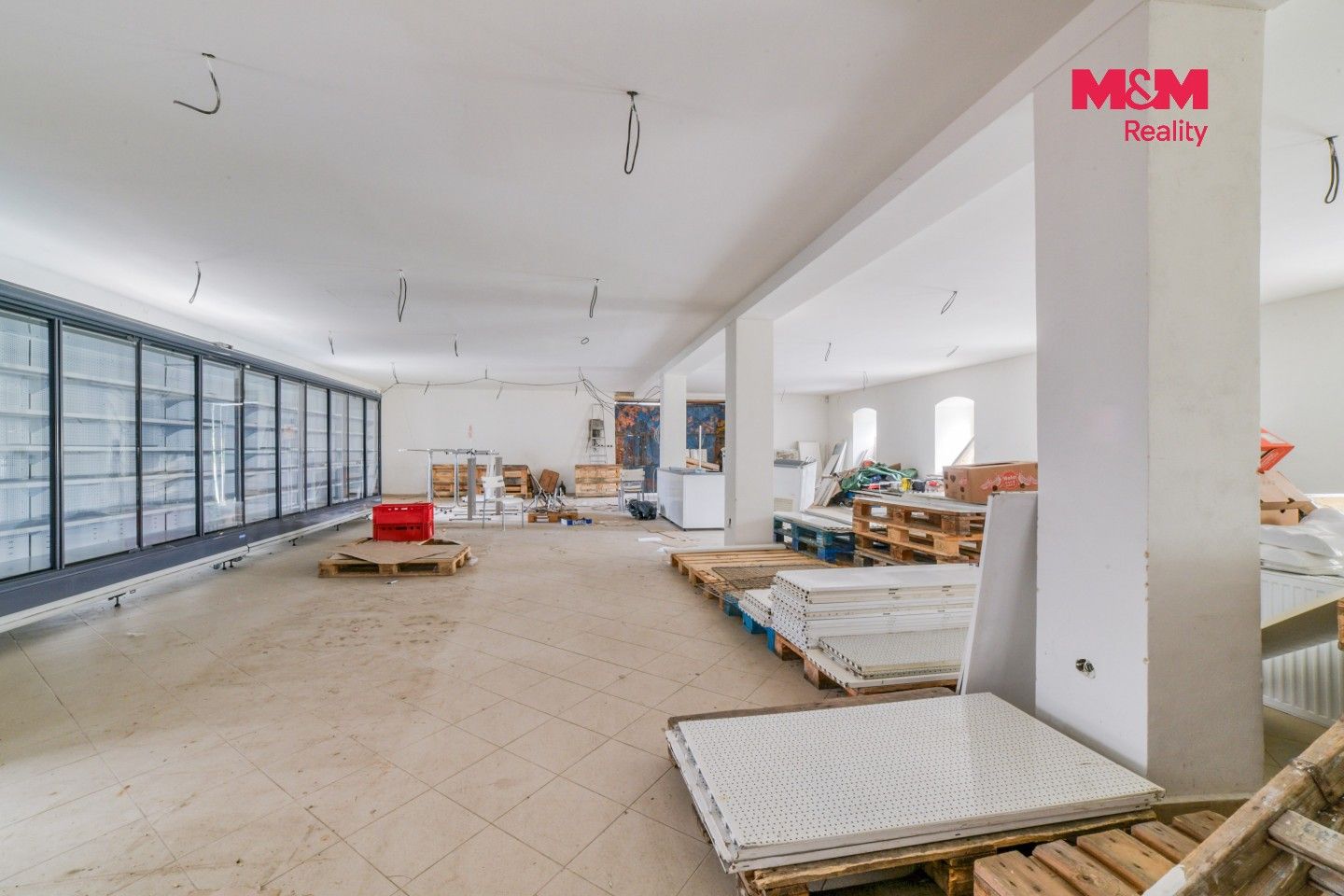 Prodej komerčního prostoru 845 m² - foto 42