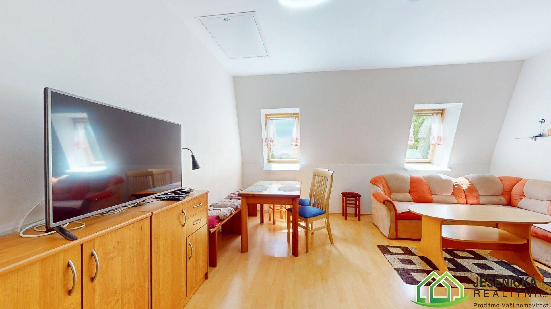 Prodej nemovitosti 60 m² - foto 3